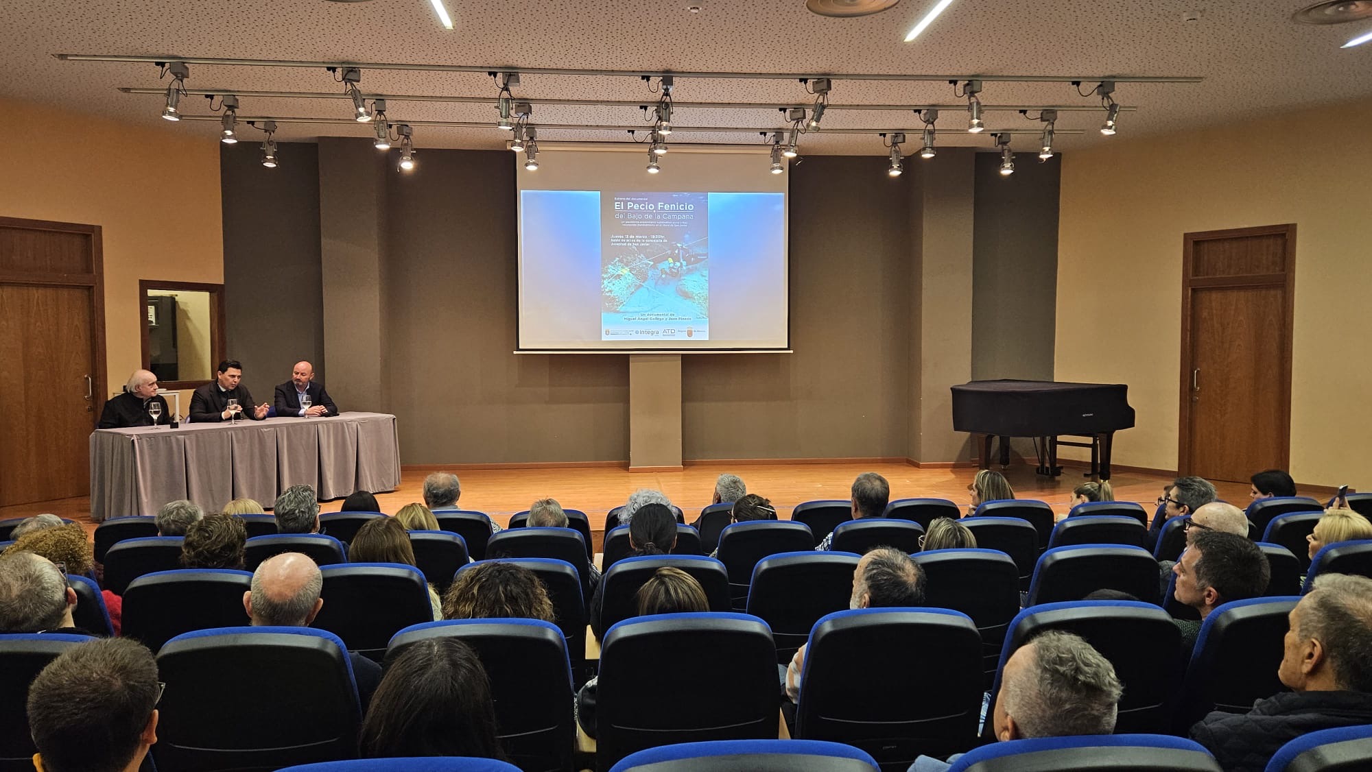 Un documental muestra el alcance mundial del pecio fenico del Bajo de la Campaña, en La Manga del Mar Menor 